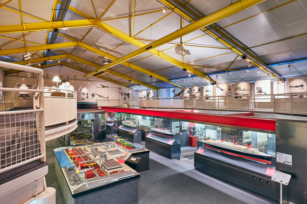 Salle d'exposition permanente de l'Écomusée de Saint-Nazaire, consacré à l'histoire de la ville.