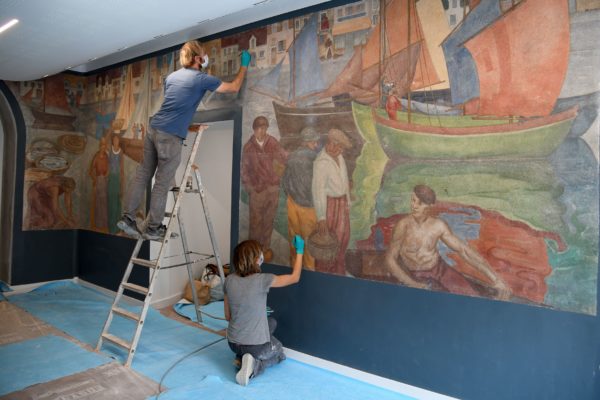 Restauration en 2019 d'une fresque réalisée par Madeleine Massonneau, vers 1933 – 1934, dans l'ancienne école Jean Jaurès.