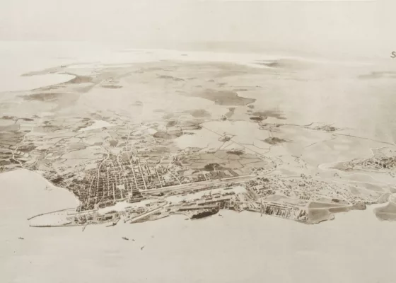 Lavis représentant une vue panoramique de la ville de Saint-Nazaire en 1933