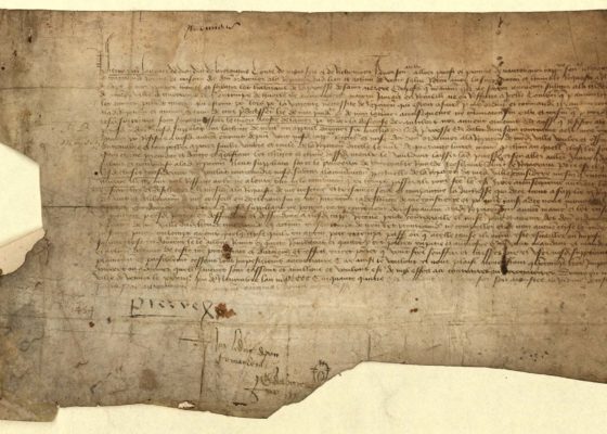 Photographie d'un document manuscrit ancien provenant des archives municipales de Saint-Nazaire.