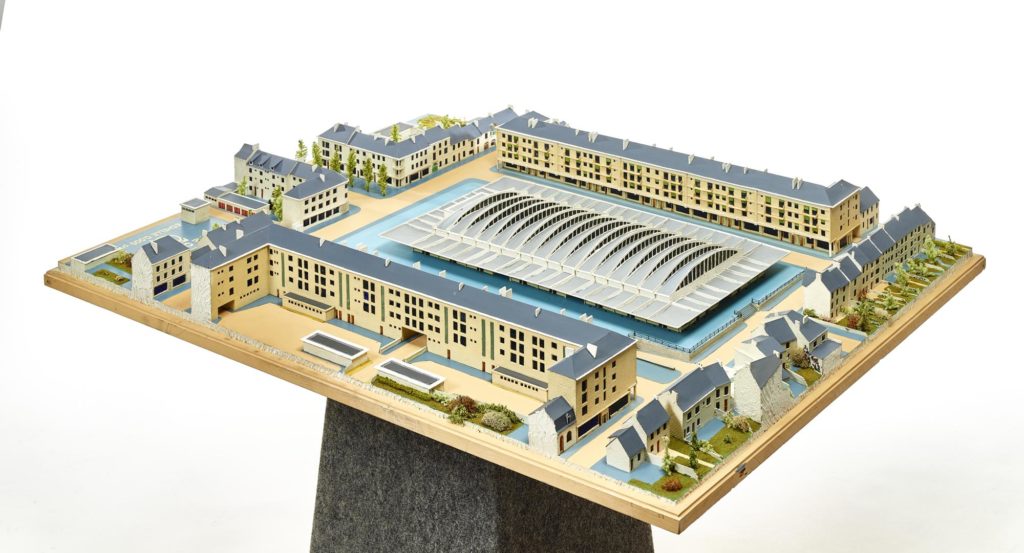 Maquette des halles de Saint-Nazaire, vue de côté.