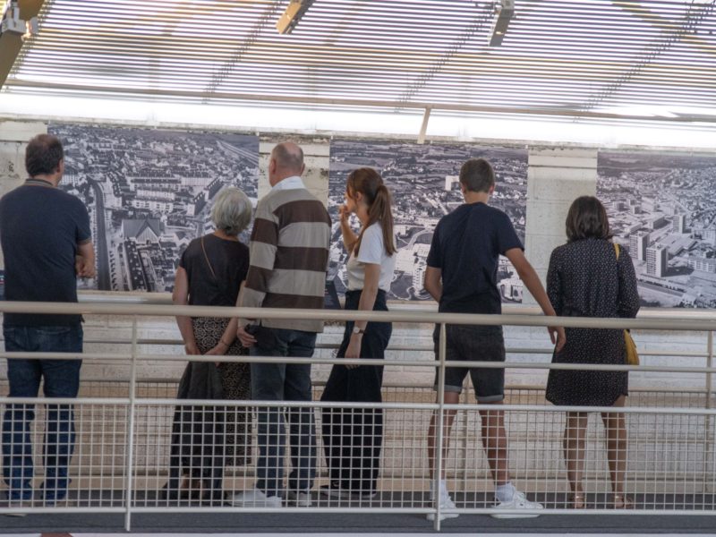 Vue de l'exposition "Saint-Nazaire vue d'en haut" à l'Écomusée, en septembre 2023.