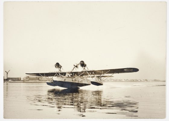 L'hydravion Loire 70 amerrissant à Saint-Nazaire, probablement lors d'essai le 28 décembre 1933.